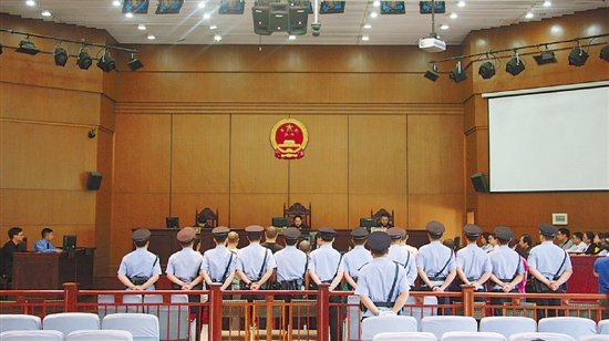 衢州传销夺命案宣判现场。