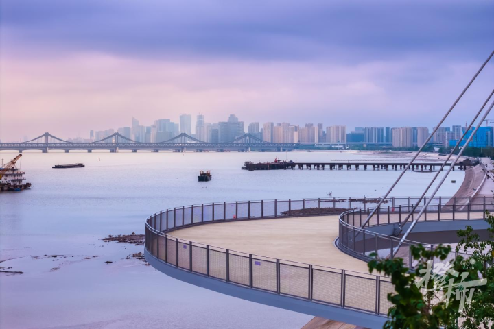 钱岸公园观潮驿观景平台